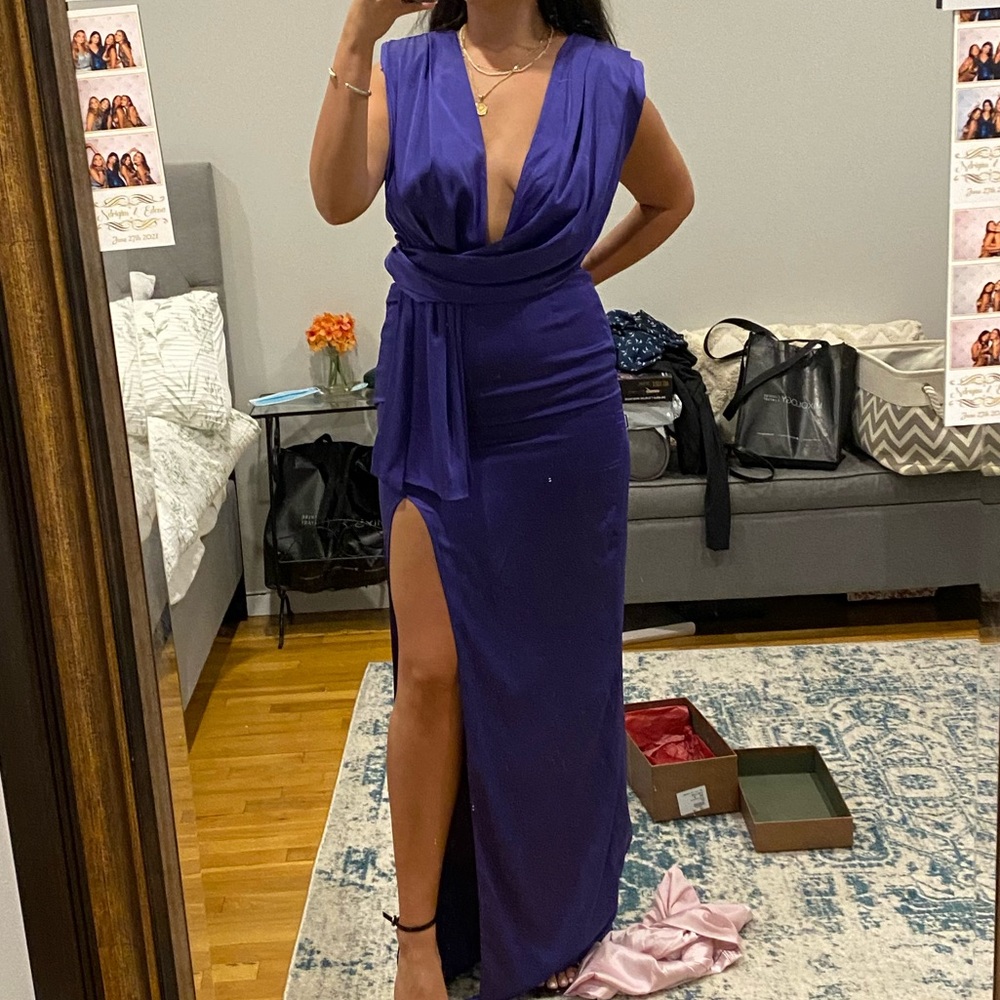 Diana Qerimi size 4 gown open and cut out back